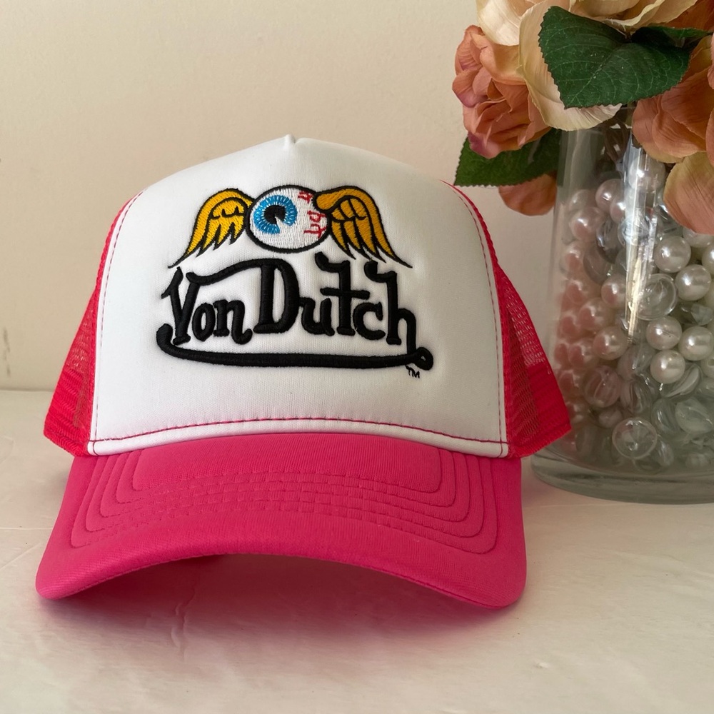 NWT Von Dutch logo hat. Neoprene fabric.